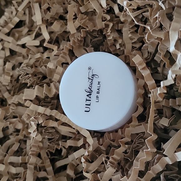 ULTA π CITRUS SCENTED LIP BALM - Picture 2 of 5